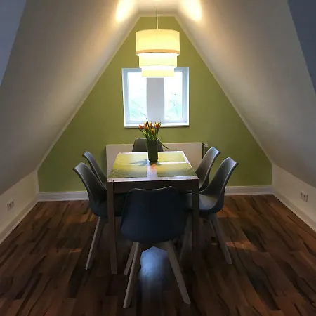Seaside Townhouse Loft *